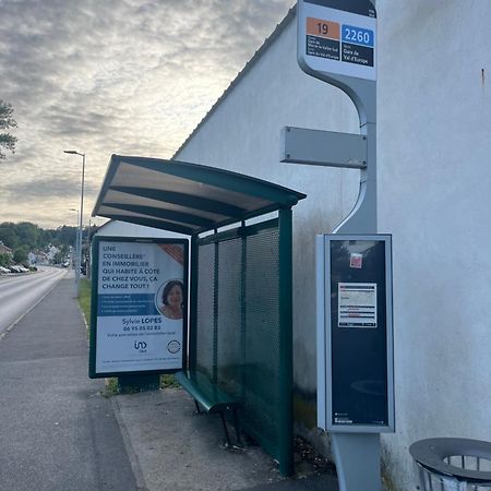 Gites Poirier Bazin Montry Exterior foto